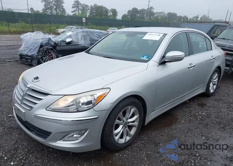2013 Hyundai Genesis 3.8 from USA, damaged, VIN KMHGC4DD0DU247488
